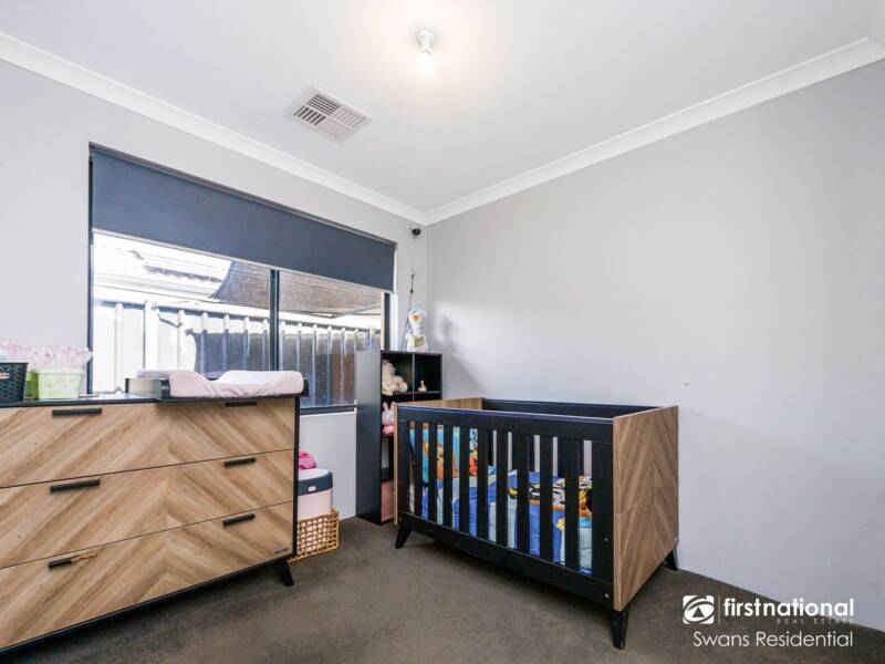64 Burrows Loop, MIDVALE, WA 6056 AUS