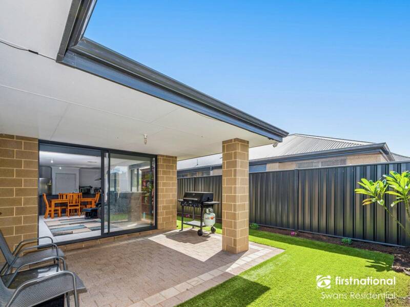 64 Burrows Loop, MIDVALE, WA 6056 AUS