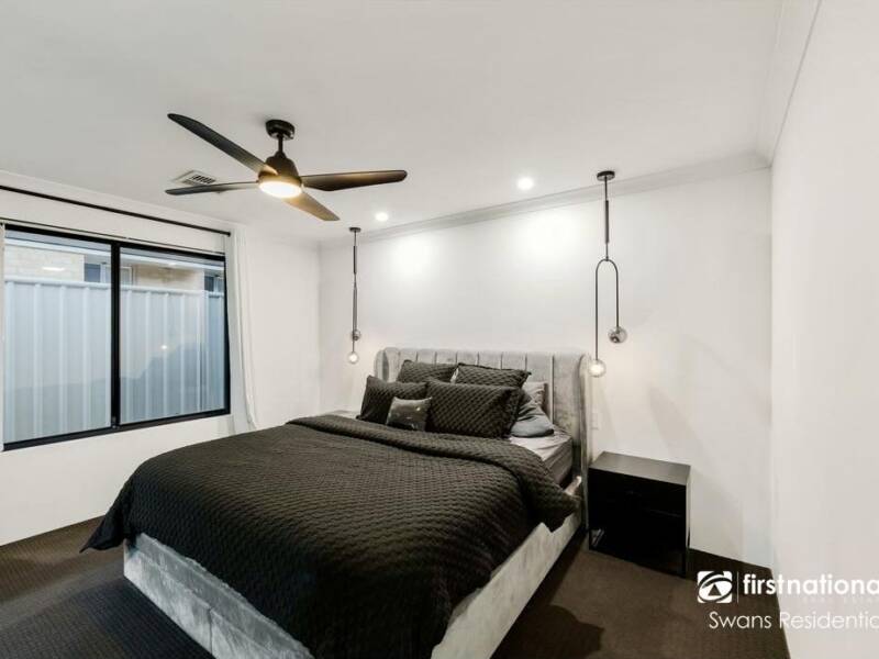 4 Cropsey Close, HILBERT, WA 6112 AUS