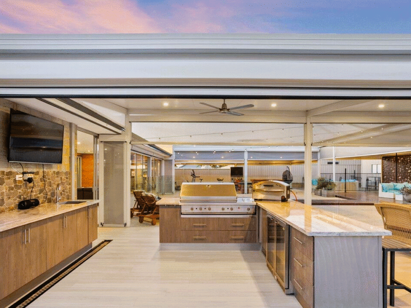 40 Avana Loop, CAVERSHAM, WA 6055 AUS