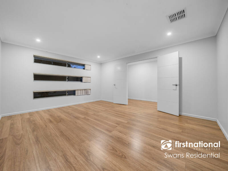 6 Dovestone Road, AVELEY, WA 6069 AUS
