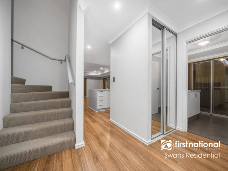 6 Dovestone Road, AVELEY, WA 6069 AUS