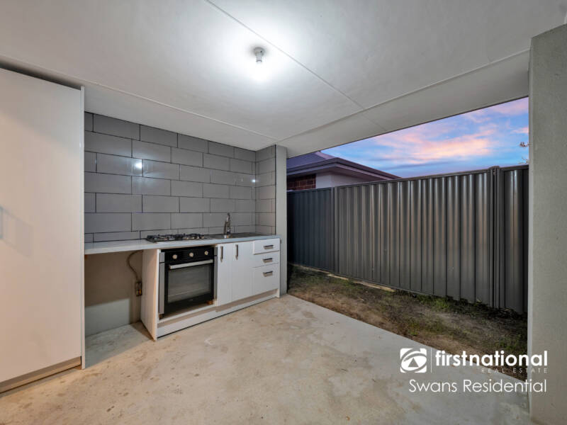 6 Dovestone Road, AVELEY, WA 6069 AUS