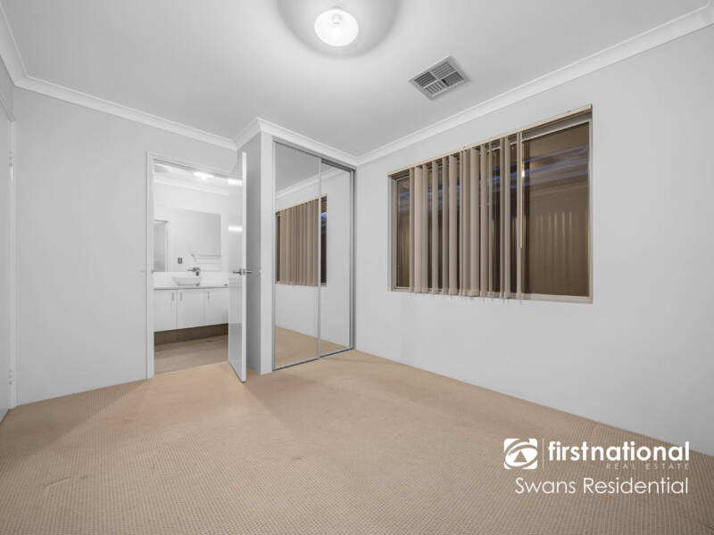 6 Dovestone Road, AVELEY, WA 6069 AUS