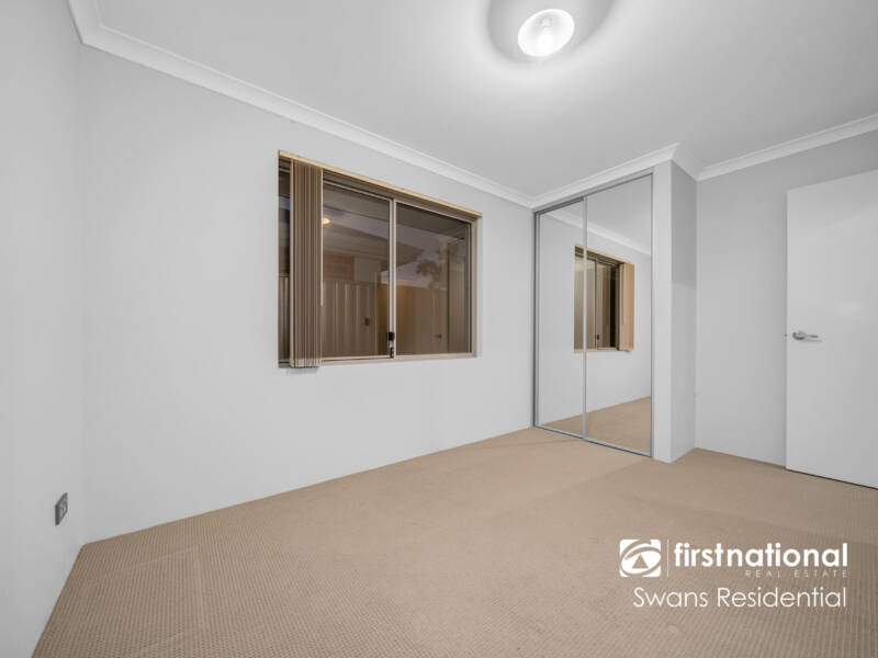 6 Dovestone Road, AVELEY, WA 6069 AUS