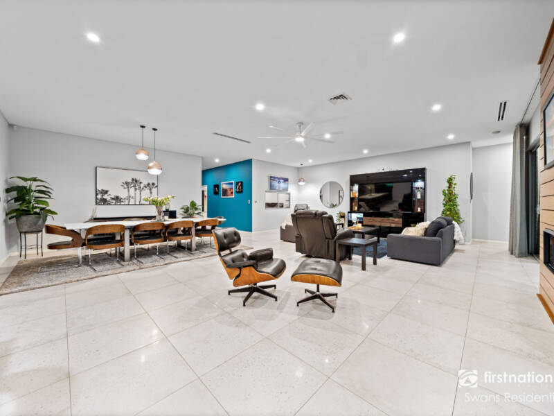 40 Avana Loop, CAVERSHAM, WA 6055 AUS