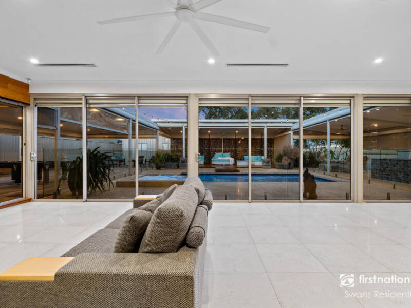 40 Avana Loop, CAVERSHAM, WA 6055 AUS