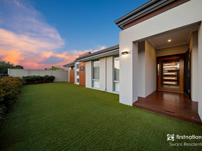 40 Avana Loop, CAVERSHAM, WA 6055 AUS
