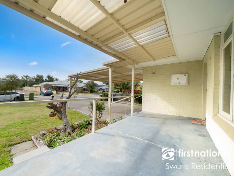 24 Trink Street, CLOVERDALE, WA 6105 AUS