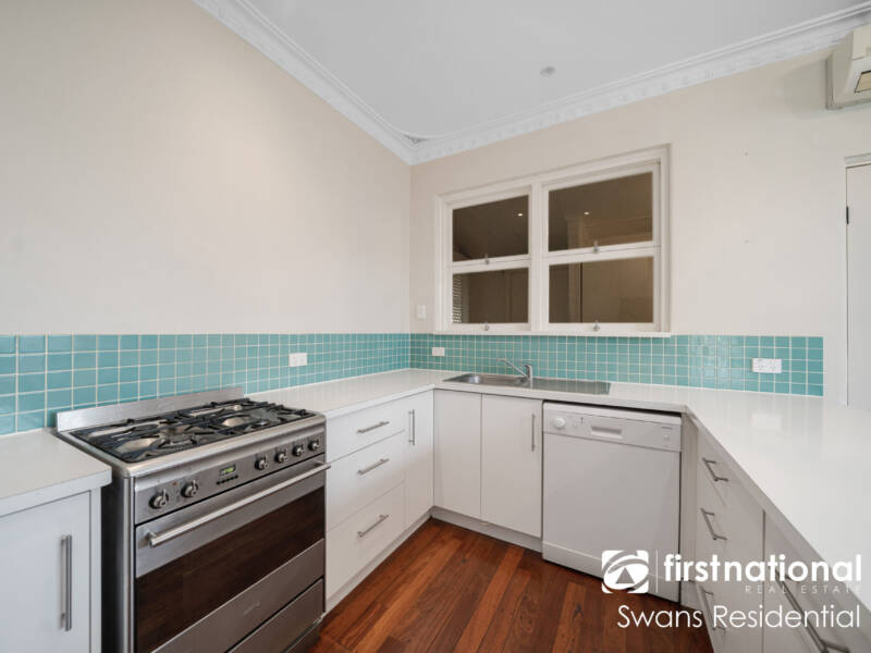 24 Trink Street, CLOVERDALE, WA 6105 AUS
