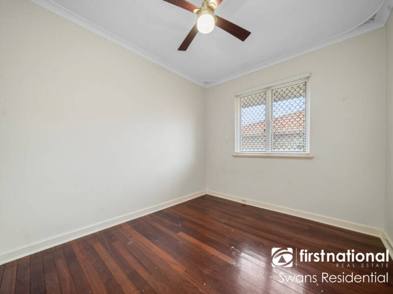 24 Trink Street, CLOVERDALE, WA 6105 AUS