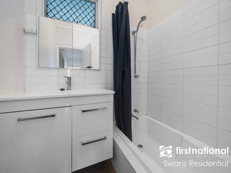 24 Trink Street, CLOVERDALE, WA 6105 AUS