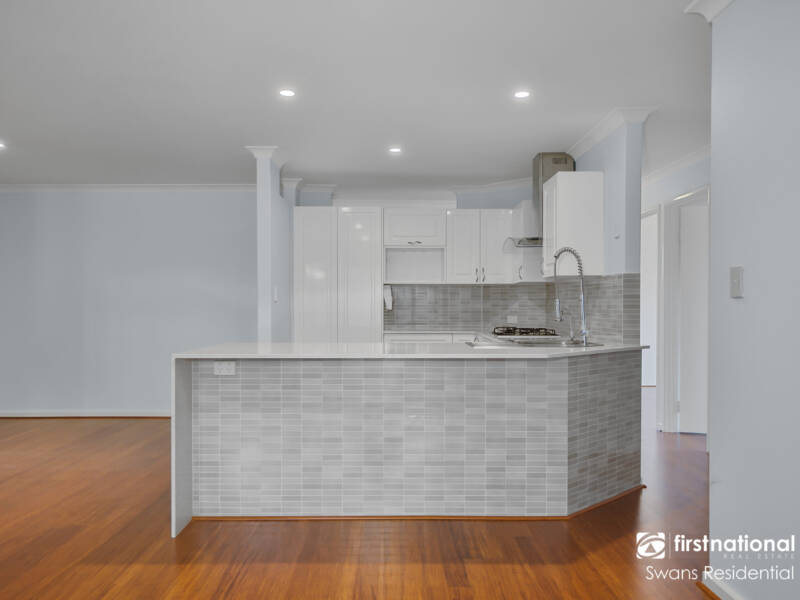 31 Anna Plains Circle, ELLENBROOK, WA 6069 AUS