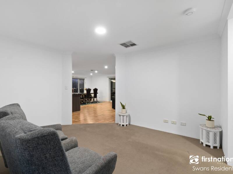25 Castlefern Street, ELLENBROOK, WA 6069 AUS