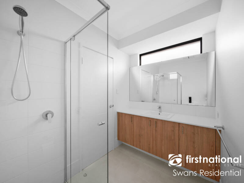 7 Littabella Road, CLARKSON, WA 6030 AUS