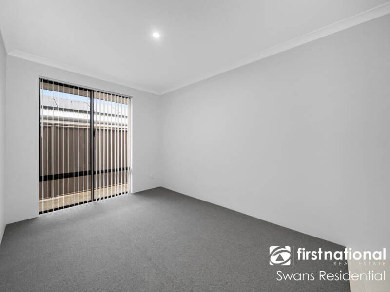 7 Littabella Road, CLARKSON, WA 6030 AUS