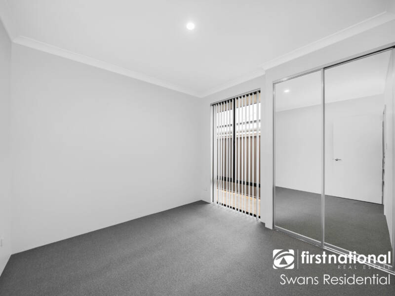 7 Littabella Road, CLARKSON, WA 6030 AUS