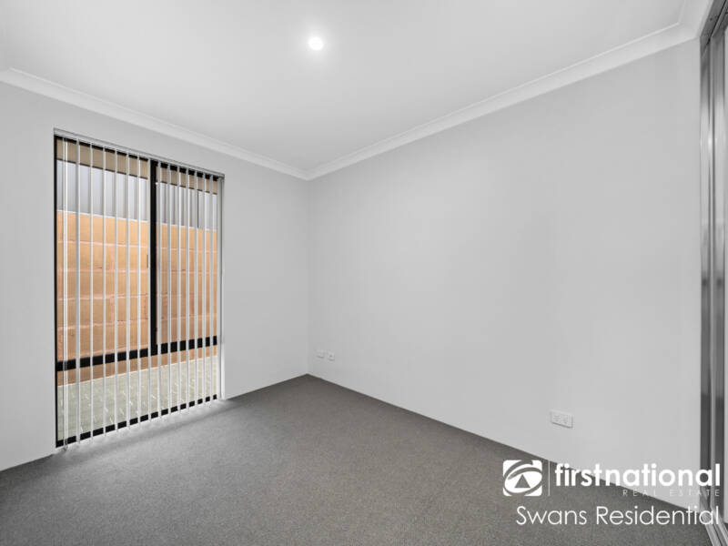 7 Littabella Road, CLARKSON, WA 6030 AUS