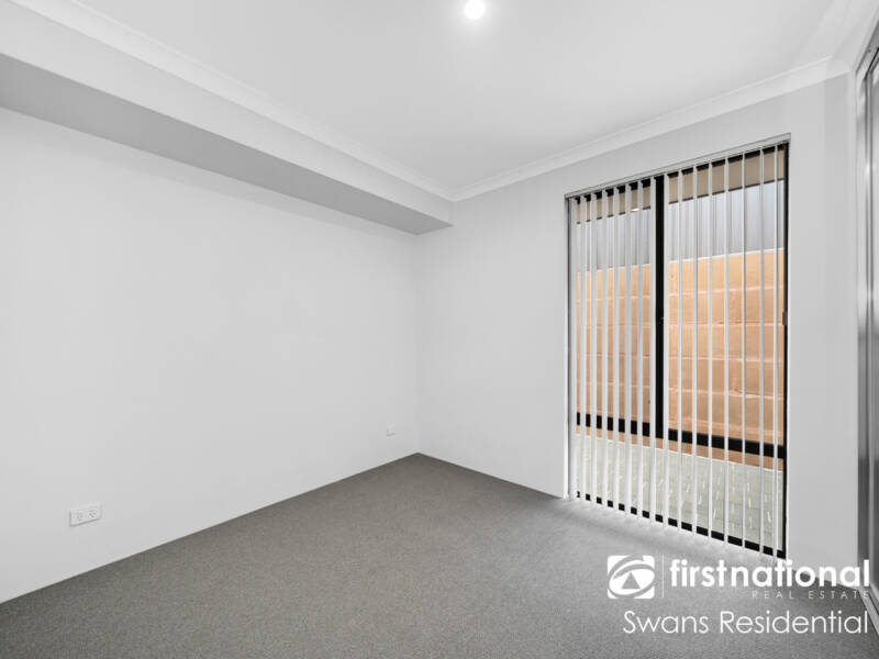 7 Littabella Road, CLARKSON, WA 6030 AUS