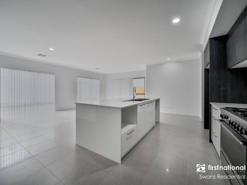 14 Hartsholme Way, BALDIVIS, WA 6171 AUS