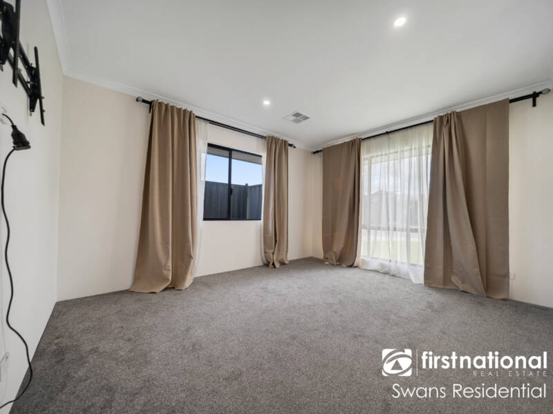 14 Barton Street, AVELEY, WA 6069 AUS