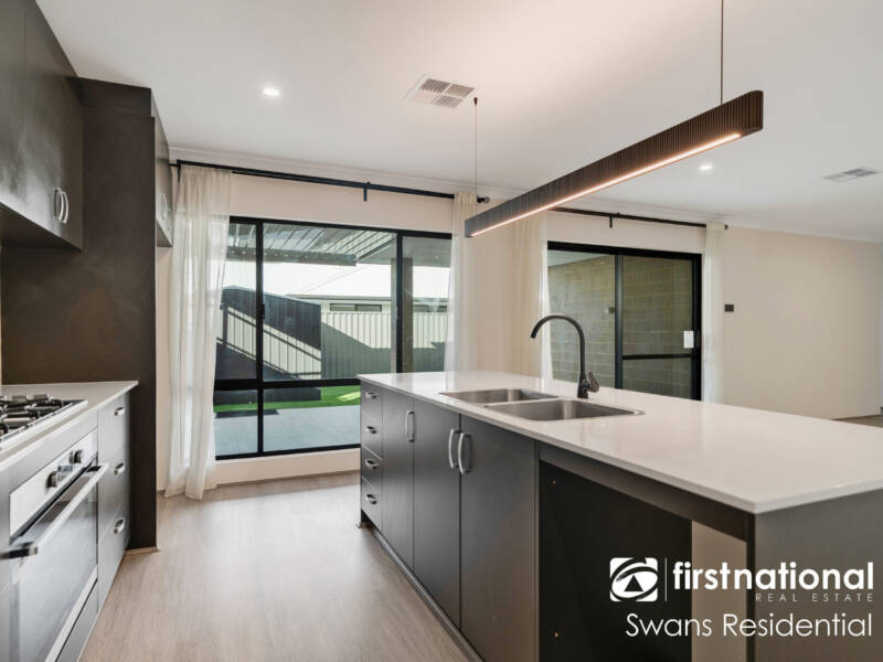 14 Barton Street, AVELEY, WA 6069 AUS