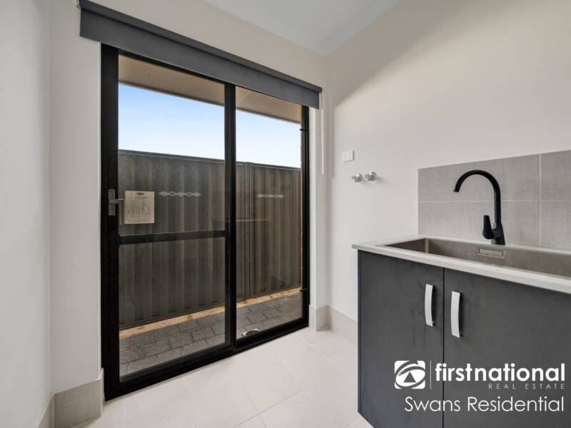 14 Barton Street, AVELEY, WA 6069 AUS