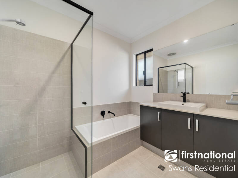 14 Barton Street, AVELEY, WA 6069 AUS