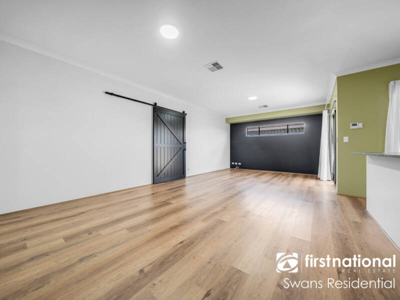 10 Hollingworth Drive, AVELEY, WA 6069 AUS