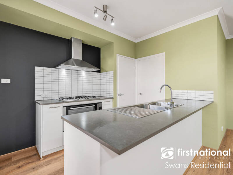 10 Hollingworth Drive, AVELEY, WA 6069 AUS