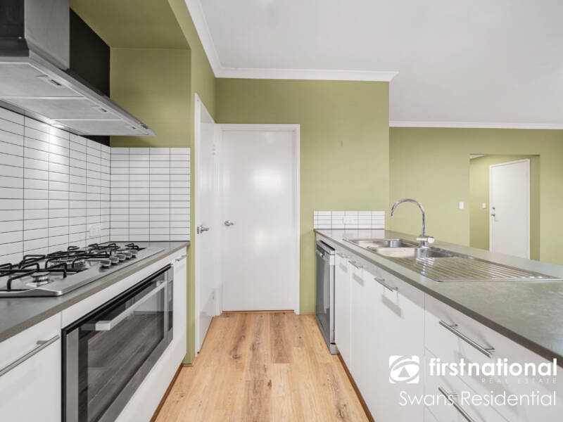 10 Hollingworth Drive, AVELEY, WA 6069 AUS