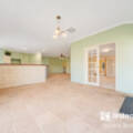 7 Maplewood Green, ELLENBROOK, WA 6069 AUS