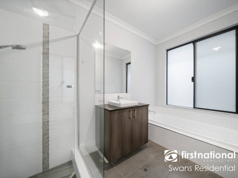15 Cardross Street, BRABHAM, WA 6055 AUS
