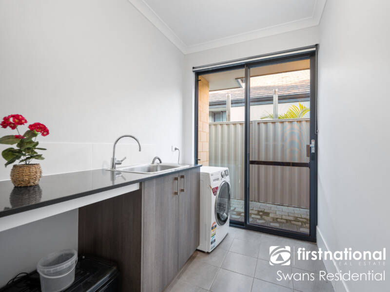 15 Cardross Street, BRABHAM, WA 6055 AUS