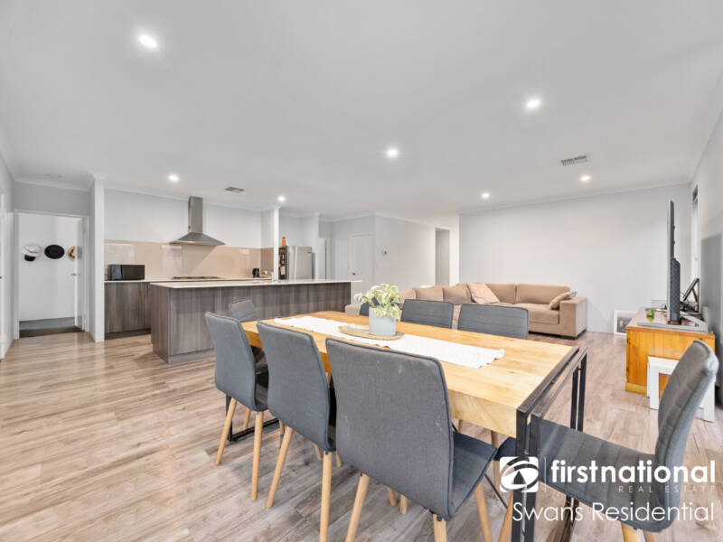 15 Cardross Street, BRABHAM, WA 6055 AUS