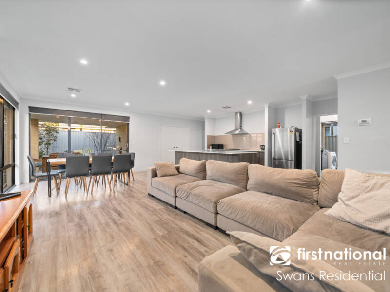 15 Cardross Street, BRABHAM, WA 6055 AUS