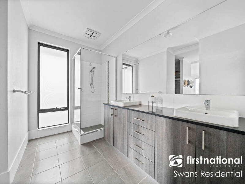15 Cardross Street, BRABHAM, WA 6055 AUS