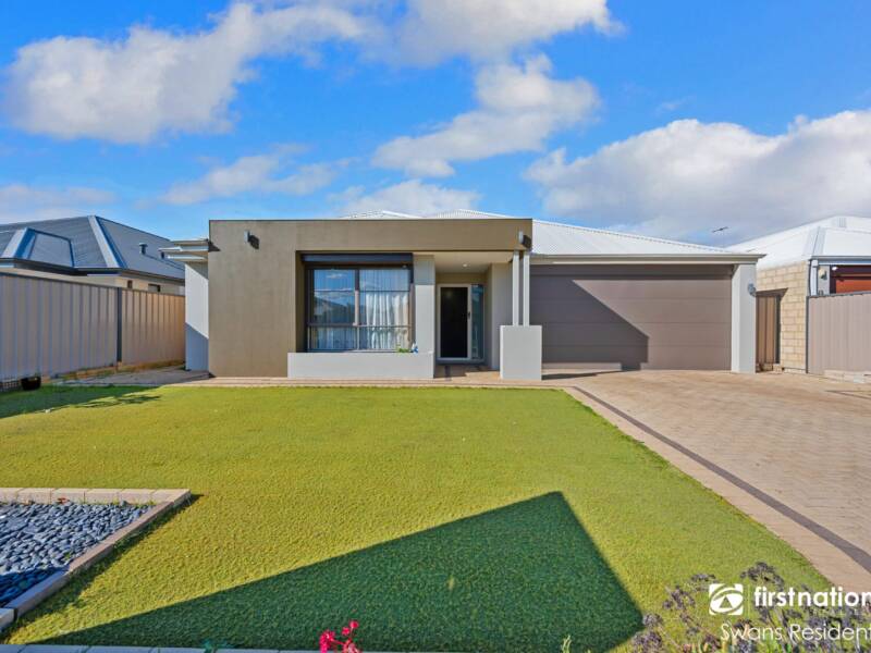16 Riviera Turn, PIARA WATERS, WA 6112 AUS