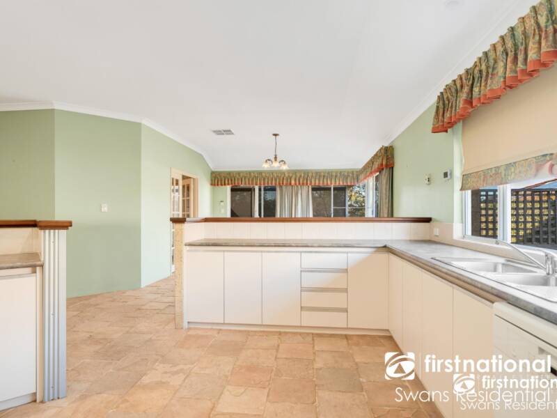 7 Maplewood Green, ELLENBROOK, WA 6069 AUS