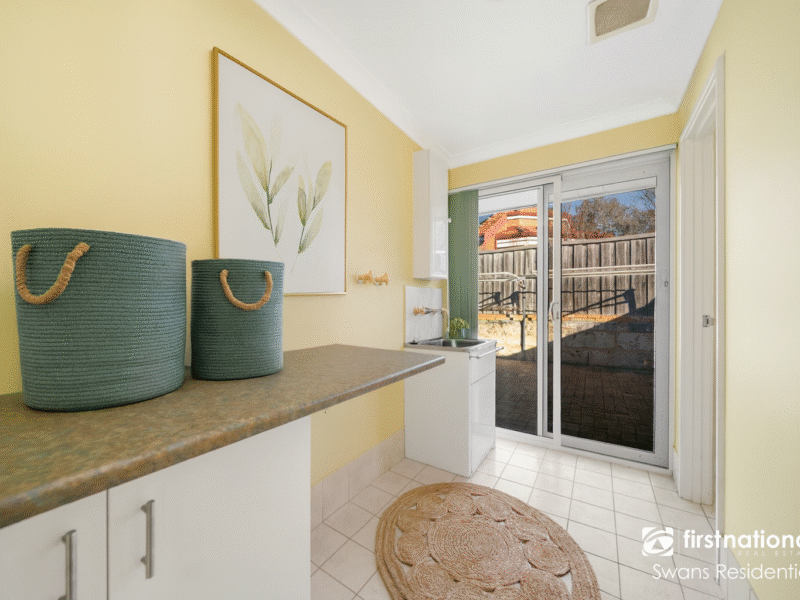 7 Maplewood Green, ELLENBROOK, WA 6069 AUS