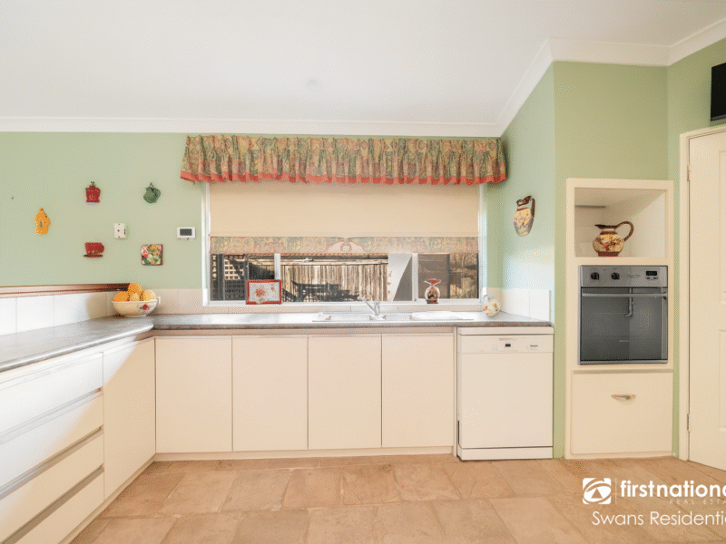 7 Maplewood Green, ELLENBROOK, WA 6069 AUS