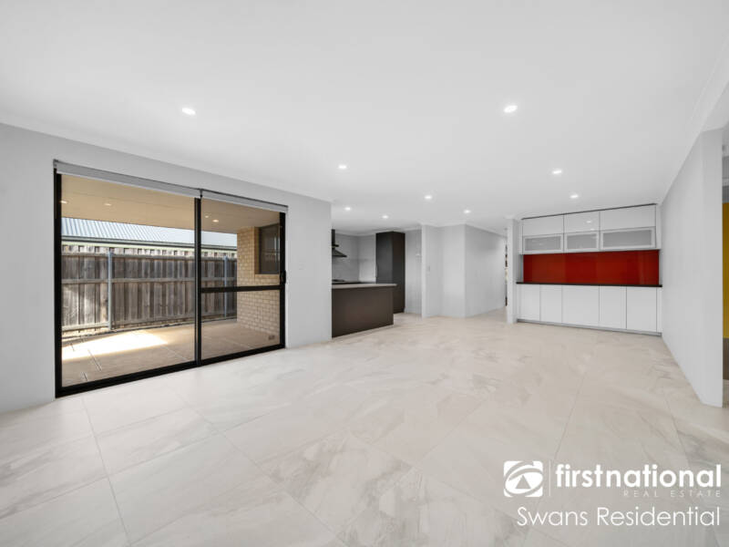 14 Pierre Bend, ELLENBROOK, WA 6069 AUS