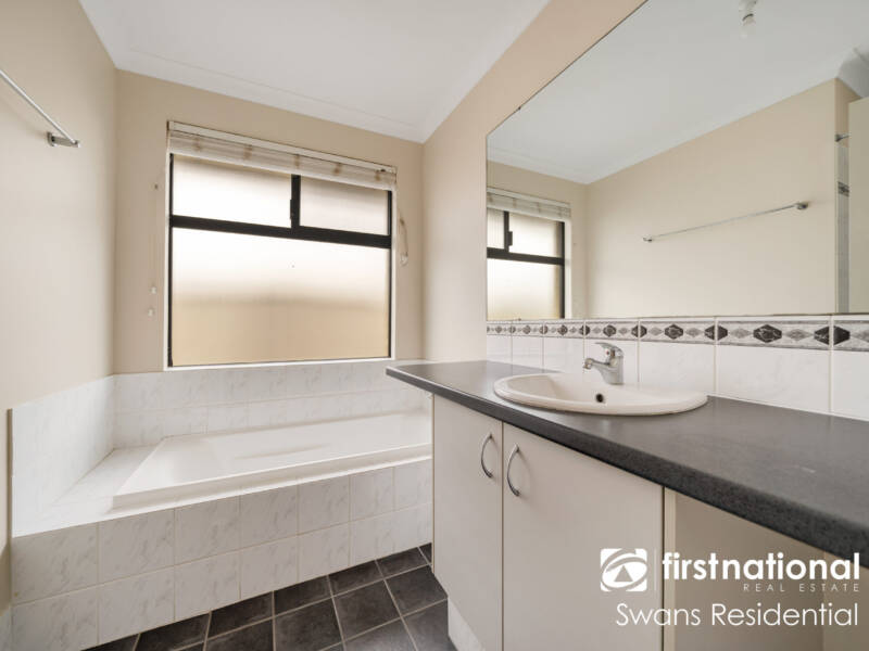 93 Brixton Crescent, ELLENBROOK, WA 6069 AUS
