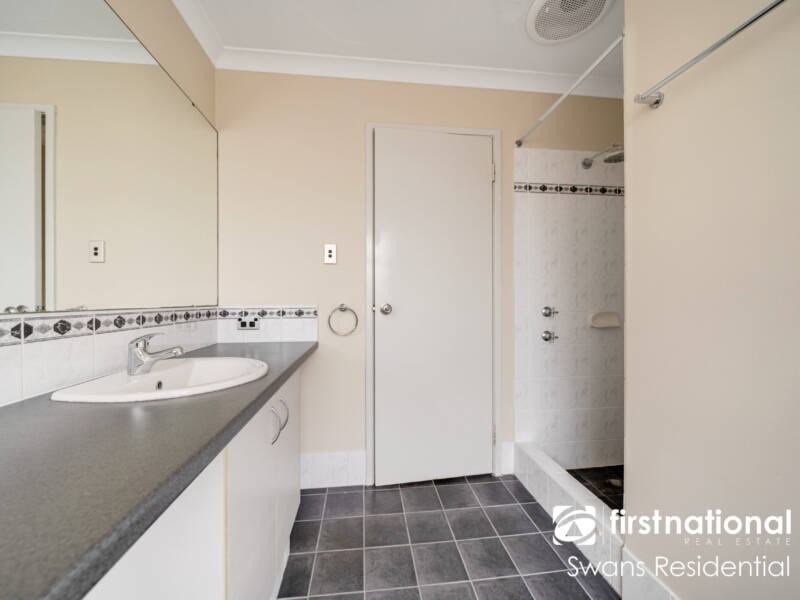 93 Brixton Crescent, ELLENBROOK, WA 6069 AUS
