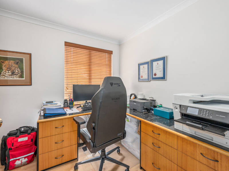 1 Magnolia Rise, HALLS HEAD, WA 6210 AUS