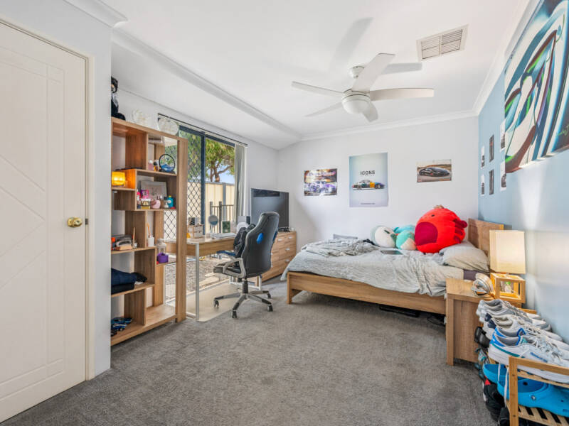 1 Magnolia Rise, HALLS HEAD, WA 6210 AUS