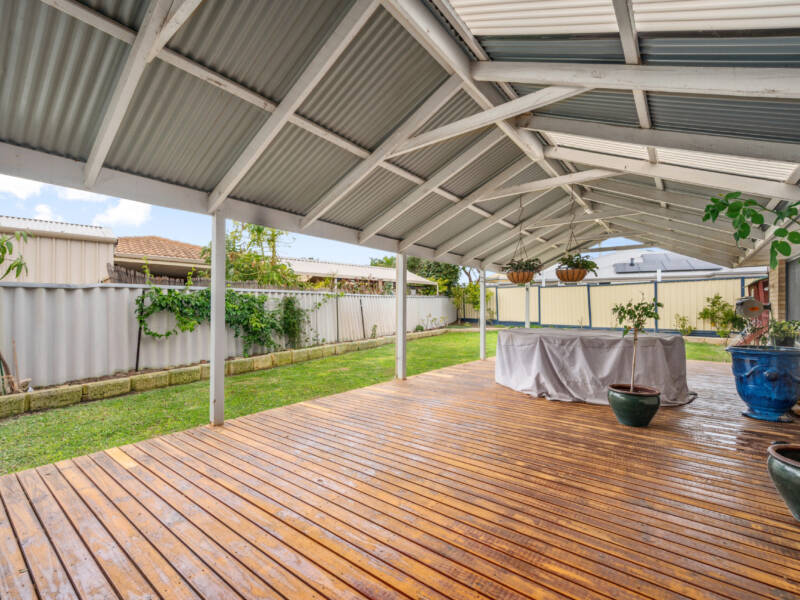 1 Magnolia Rise, HALLS HEAD, WA 6210 AUS