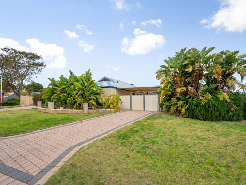 1 Magnolia Rise, HALLS HEAD, WA 6210 AUS