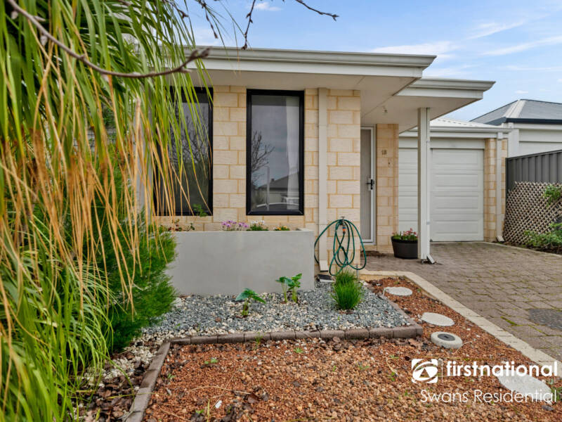 18 Sunnyside Way, AVELEY, WA 6069 AUS