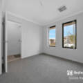 18 Sunnyside Way, AVELEY, WA 6069 AUS
